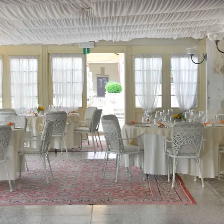 فندق كوندولمير موليانو فينيتو